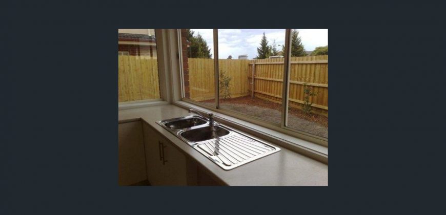 1/1A Thorogood Court TAYLORS LAKES