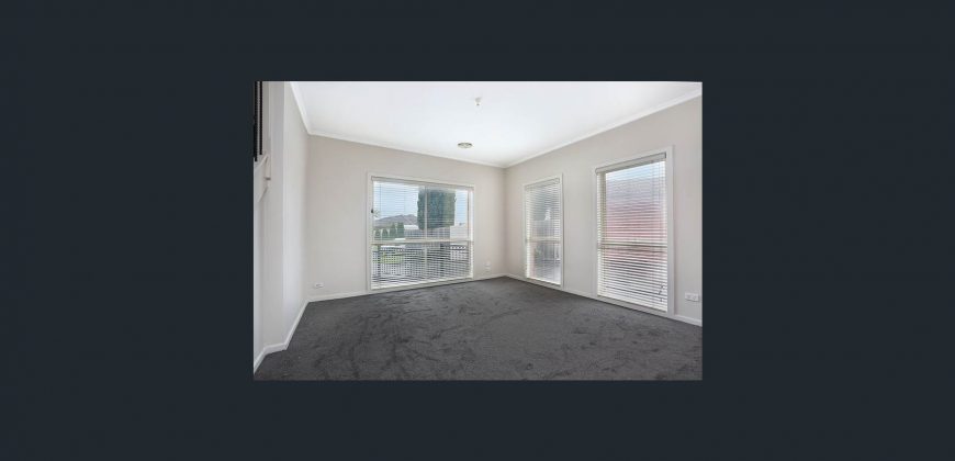 1/1A Thorogood Court TAYLORS LAKES