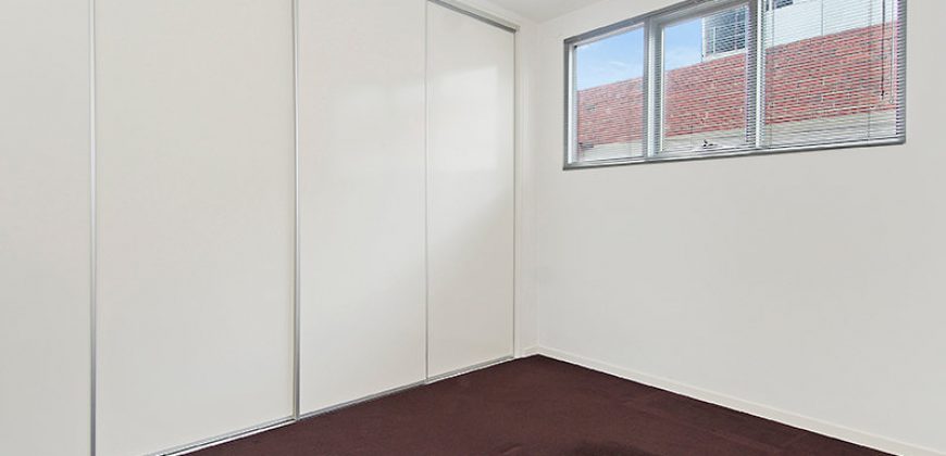 66 Munster Terrace NORTH MELBOURNE