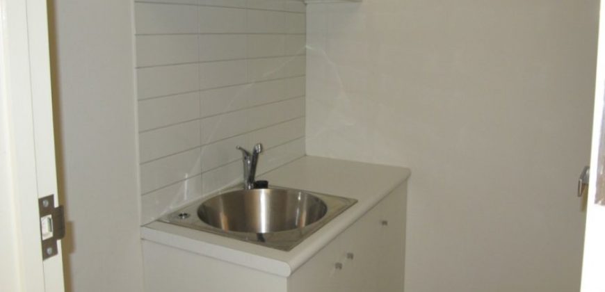 66 Munster Terrace NORTH MELBOURNE