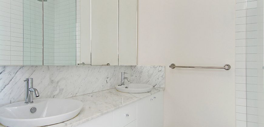 66 Munster Terrace NORTH MELBOURNE