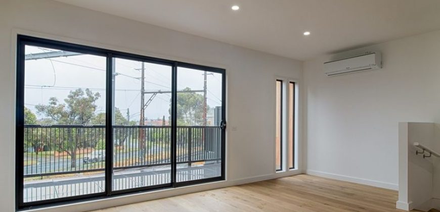 6/5 Salmon Street MENTONE