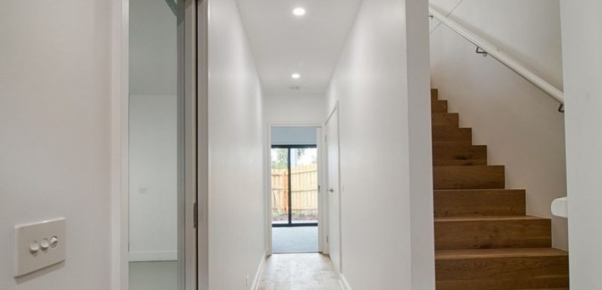 6/5 Salmon Street MENTONE