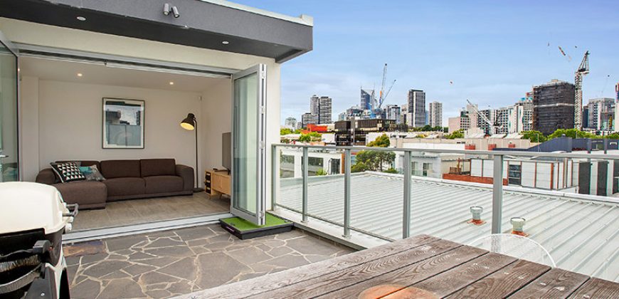 10/166 Stanley Street WEST MELBOURNE